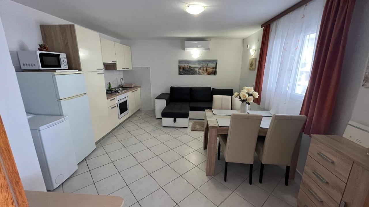 Apartment Ante Ražanj Zewnętrze zdjęcie